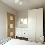 Klimatyczne Mieszkanie Z Balkonem